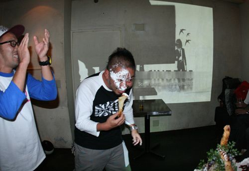 ＰＯＷＥＲＢＯＭＢ店長